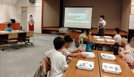 2022/08/21 光るぶんぶんごま@日高市立図書館